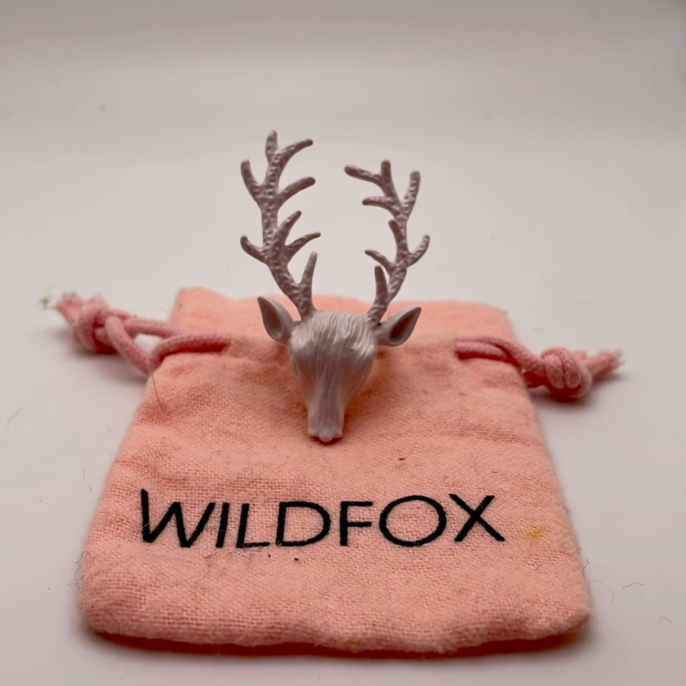 Wildfox painted Metal Buck with huge Antlers ring never worn size 6 🦌